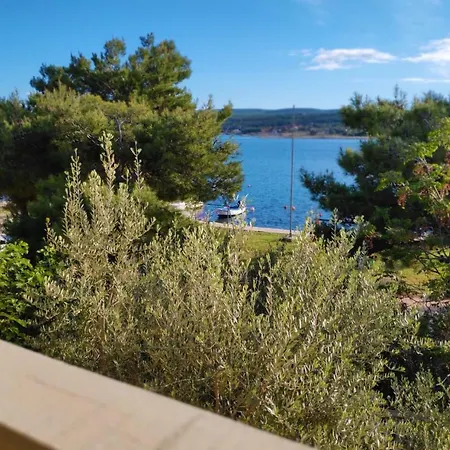 Punta Blava - Beachfront Family With Sea View - No Pets Allowed
