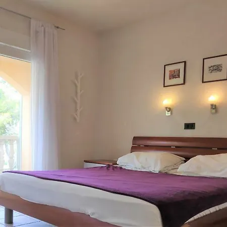 Punta Blava - Beachfront Family With Sea View - No Pets Allowed 아파트
