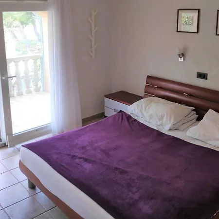 Punta Blava - Beachfront Family With Sea View - No Pets Allowed 아파트 오브로박