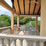 Appartement Punta Blava - Beachfront Family With Sea View - No Pets Allowed