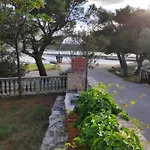 Appartement Punta Blava - Beachfront Family With Sea View - No Pets Allowed Obrovac