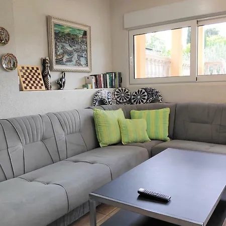 Punta Blava - Beachfront Family With Sea View - No Pets Allowed أوبروفاتش